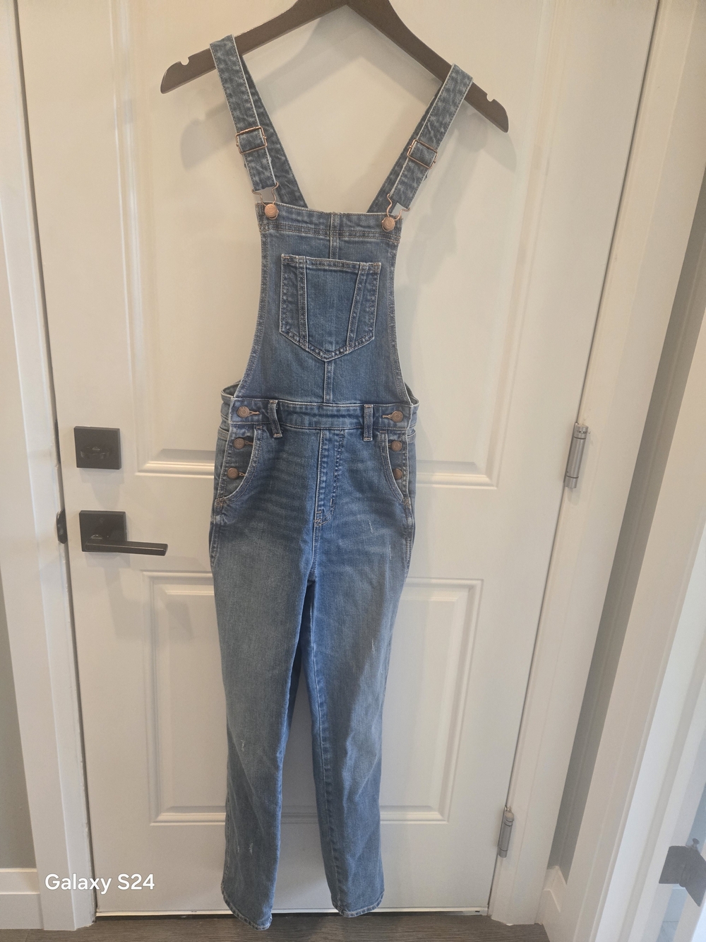 Old Navy Light Blue Denim Women's Overalls with Adjustable Straps